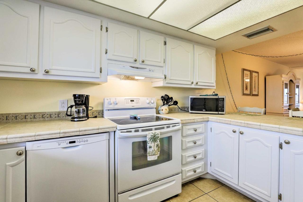 Oceanfront Cocoa Beach Condo With View Walk To Pier Екстериор снимка